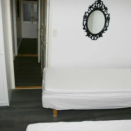 3 Bedroom - Perfect Location - Harbour-train-bus-citycenter Bergen